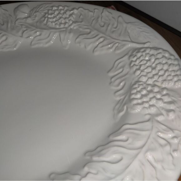 Culinary Essentials XL White Ceramic w Raised Oak Leafs Turkey Patter Made Italy - Picture 6 of 12